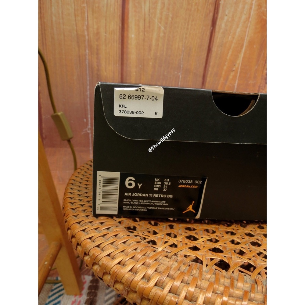 SOLD! Air Jordan Retro 11 BG sneakers - Picture 7 of 8
